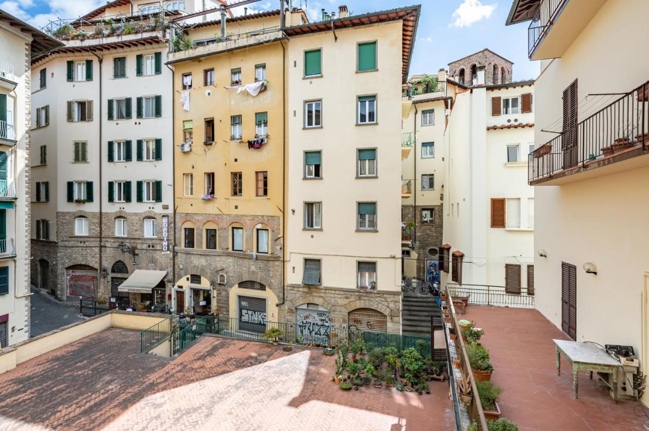 Ponte Vecchio Central Roomy Flat X7 Флоренция Экстерьер фото